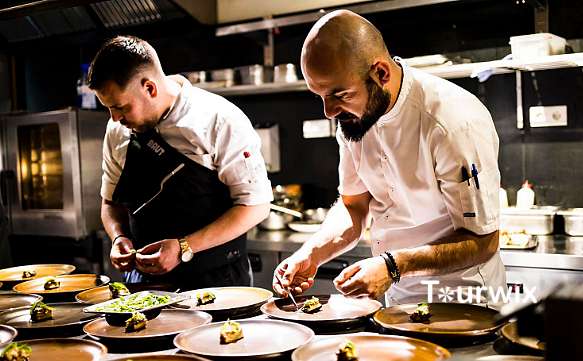 Was ist der Masterchef Ahmet Chef Michelin Guide?