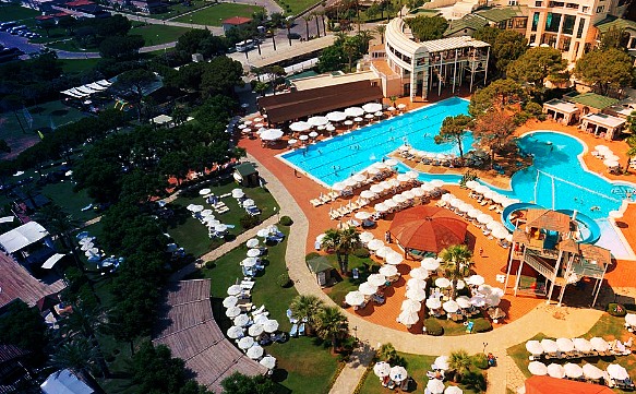 Отель Fun Sun Family Life Belek: идеальное место для семейного отдыха с гарантией выгодного бронирования и VIP-трансфера