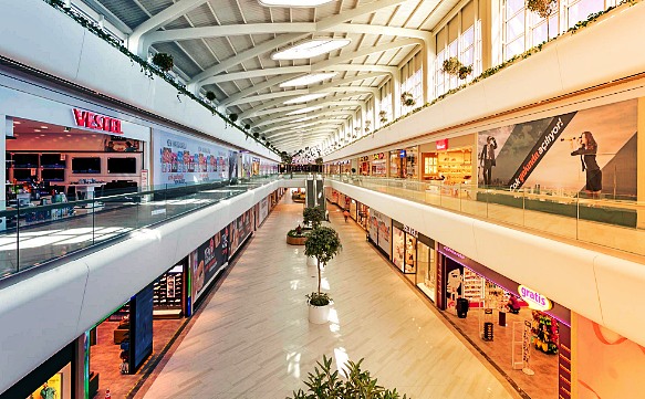 Tourwix Travel bringt Sie direkt zum Einkaufszentrum von Antalya!
