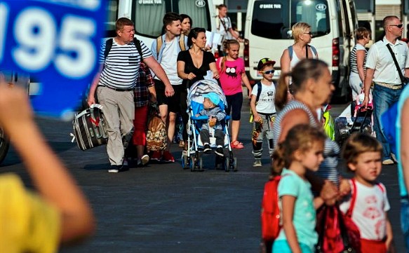 Wie erreiche ich das Flughafen Antalya?