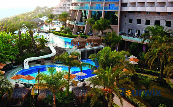 Long Beach Resort Hotel & Spa ve Long Beach Harmony Hotel & Spa